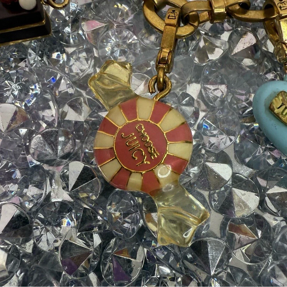 Juicy Couture charm bracelet with 6 charms rare Y2K 2000s Gold Charm Bracelet